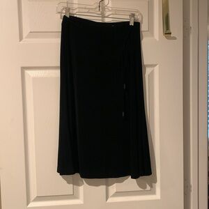 White Stag Skirt Small (4-6) Black lightweight long skirt